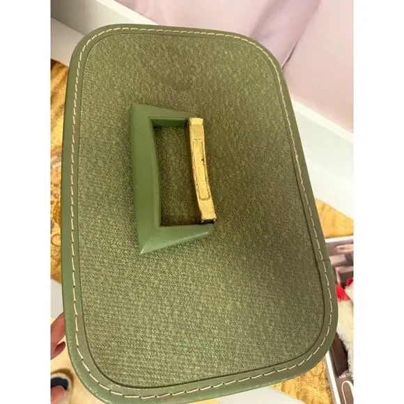 VTG Towncraft Hardshell Train/Travel Makeup Case (NO KEY) 13"X8" - Picture 6 of 16